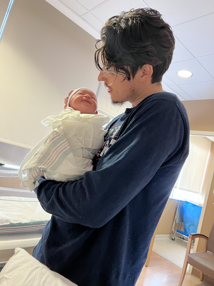 ShayIyn's tweet photo. happy 26th birthday to the love of my life and the best dad to our little girl🤍

we love you. thank you for all you do for our little family🤍 https://t.co/wiJSCof1Gc