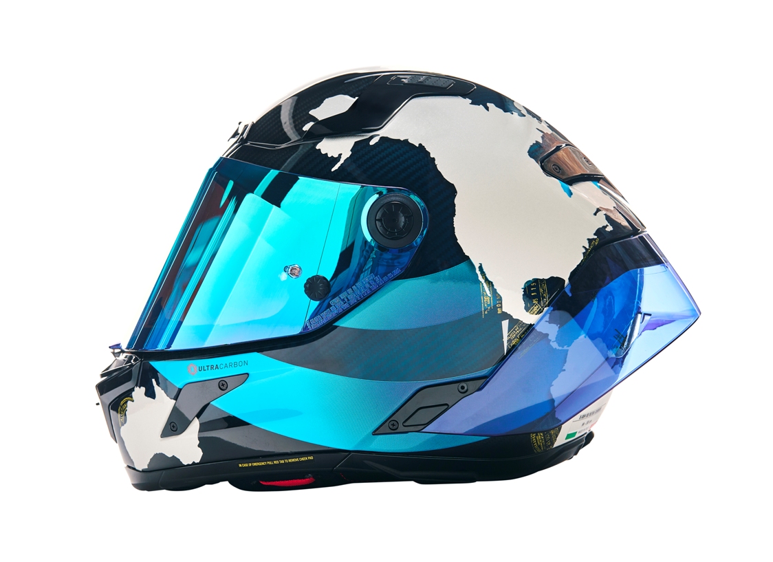 CarlosCheca7's tweet photo. Amigos, amigas!
Me ilusiona explicaros que llega el “Checa 30th Anniversary Limited Edition de @nolan_group !!
#embracetomorrow #redefineyourelegance #nolangroup #nolanhelmet #helmetdesign https://t.co/klKgPsYsDI