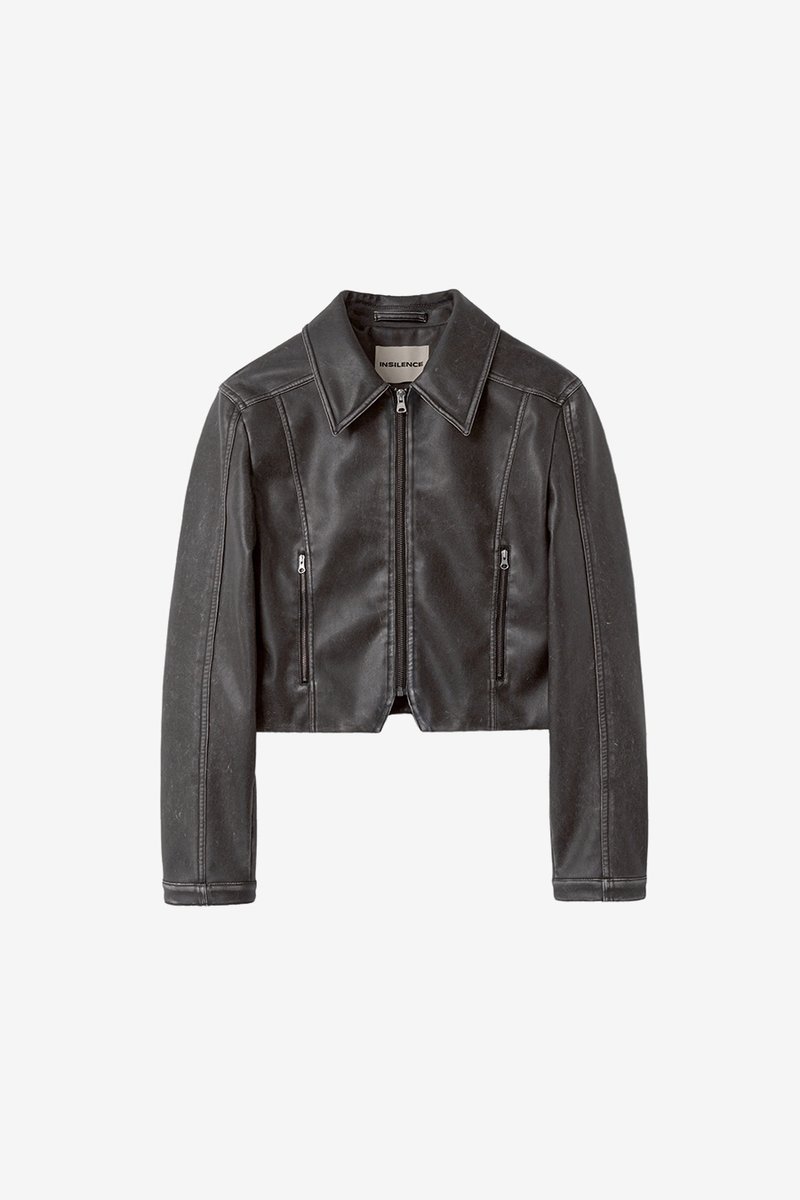 [아이돌패션 241214]
★ 베이비몬스터 치키타
★ 자켓 / 인사일런스 (INSILENCE)
★ 258,000원

insilence.co.kr/product/detail…

#babymonster #CHIQUITA  #베이비몬스터 #치키타 #insilence   #손민수템 #손민수 #아이돌패션 #芸能人ファッション

<a href="/YGBABYMONSTER_/">BABYMONSTER</a>