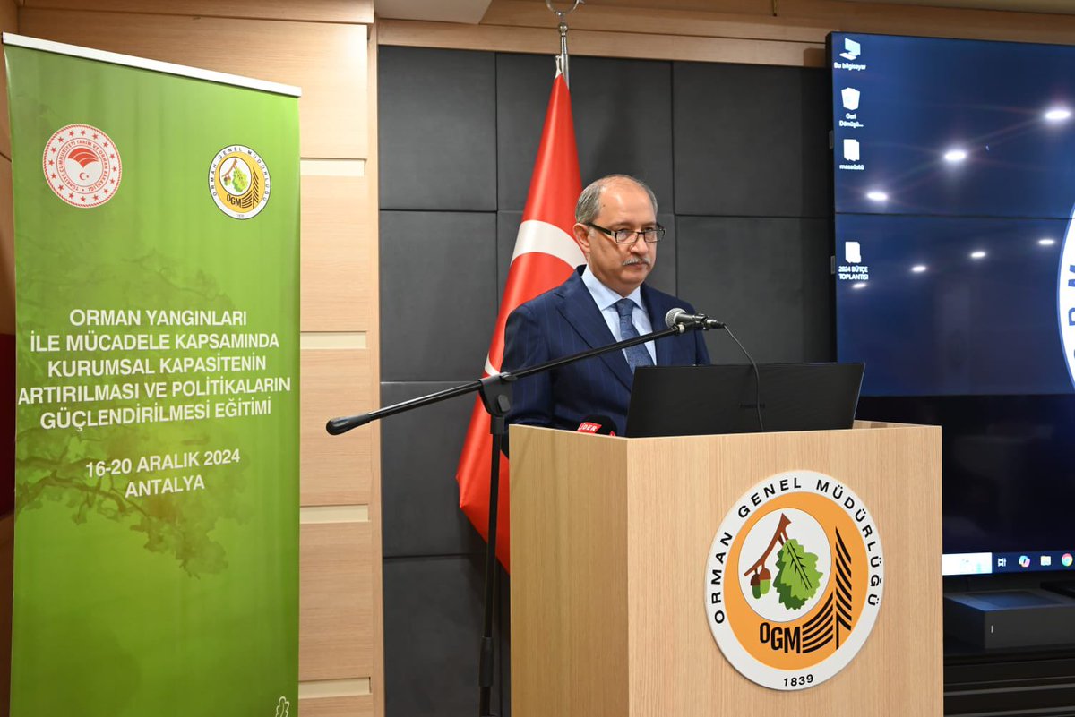 akadirpolat1's tweet photo. 📍Antalya

Orman yangınlarına karşı kurumsal kapasiteyi artırıyoruz! 🌲🔥

Antalya’da 16-20 Aralık 2024 tarihlerinde düzenlenecek değerlendirme programımızla stratejik çözümler geliştiriyor, sürdürülebilir bir gelecek için çalışıyoruz. Gelecek nesillere zümrüt yeşili bir Türkiye bırakma hedefindeyiz! 🇹🇷 

#OrmanYangınları #SürdürülebilirGelecek
@TCTarim @OGMgovtr