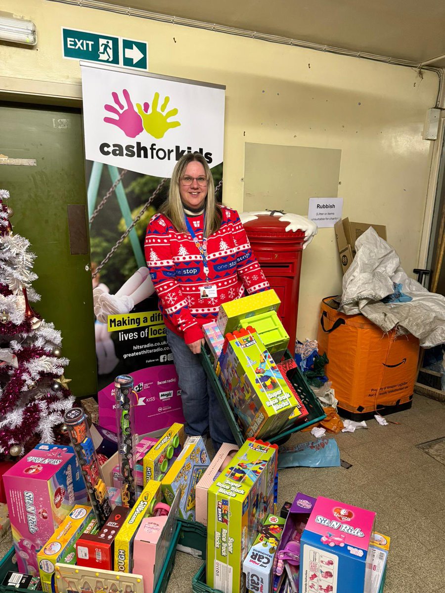 Dropped donations off. 
<a href="/TU_MissionXmas/">Mission Christmas</a> 
<a href="/plattsnisbett/">Platts & Nisbett 💙</a> 
the lovely lady opened early for me ☺️