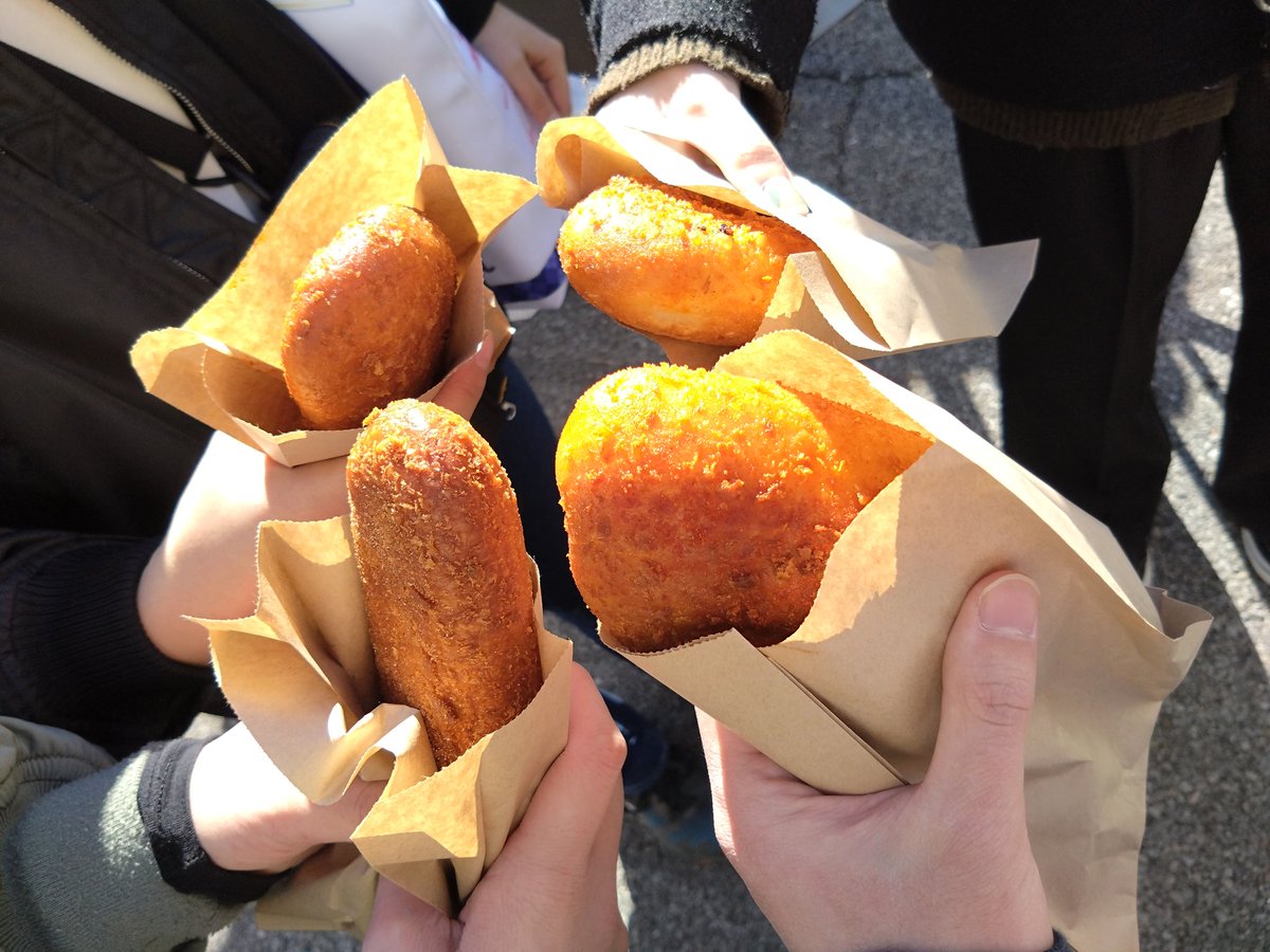 振り返り。冬馬のバターチキンカレーパン、おいしかった。店舗常設してほしい。