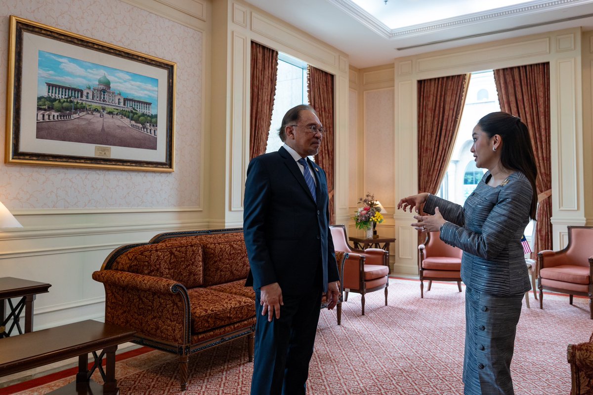 Lawatan rasmi Perdana Menteri Thailand Paetongtarn Shinawatra ke Malaysia ini cukup bermakna apabila kedua-dua negara sepakat memastikan semua projek yang dipersetujui bersama di sempadan siap pada masa ditetapkan.

Perkara itu dimaklumkan dalam sidang media saya bersama Perdana