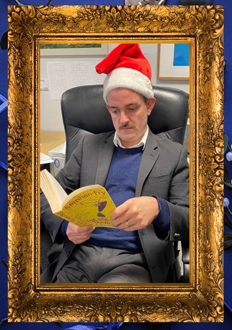 Librarian tweet media