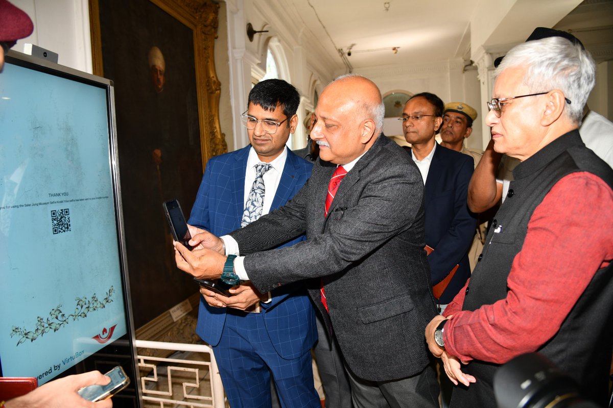 sjmhyd's tweet photo. Capturing history in style! 📸
The Hon’ble Governor of Telangana @Jishnu_Devvarma inaugurated the new digital selfie booth at the museum today. A perfect blend of culture and technology, now visitors can take home memories with a touch of innovation! #SalarJungMuseum #DigitalExp https://t.co/OBRUd7HCz4