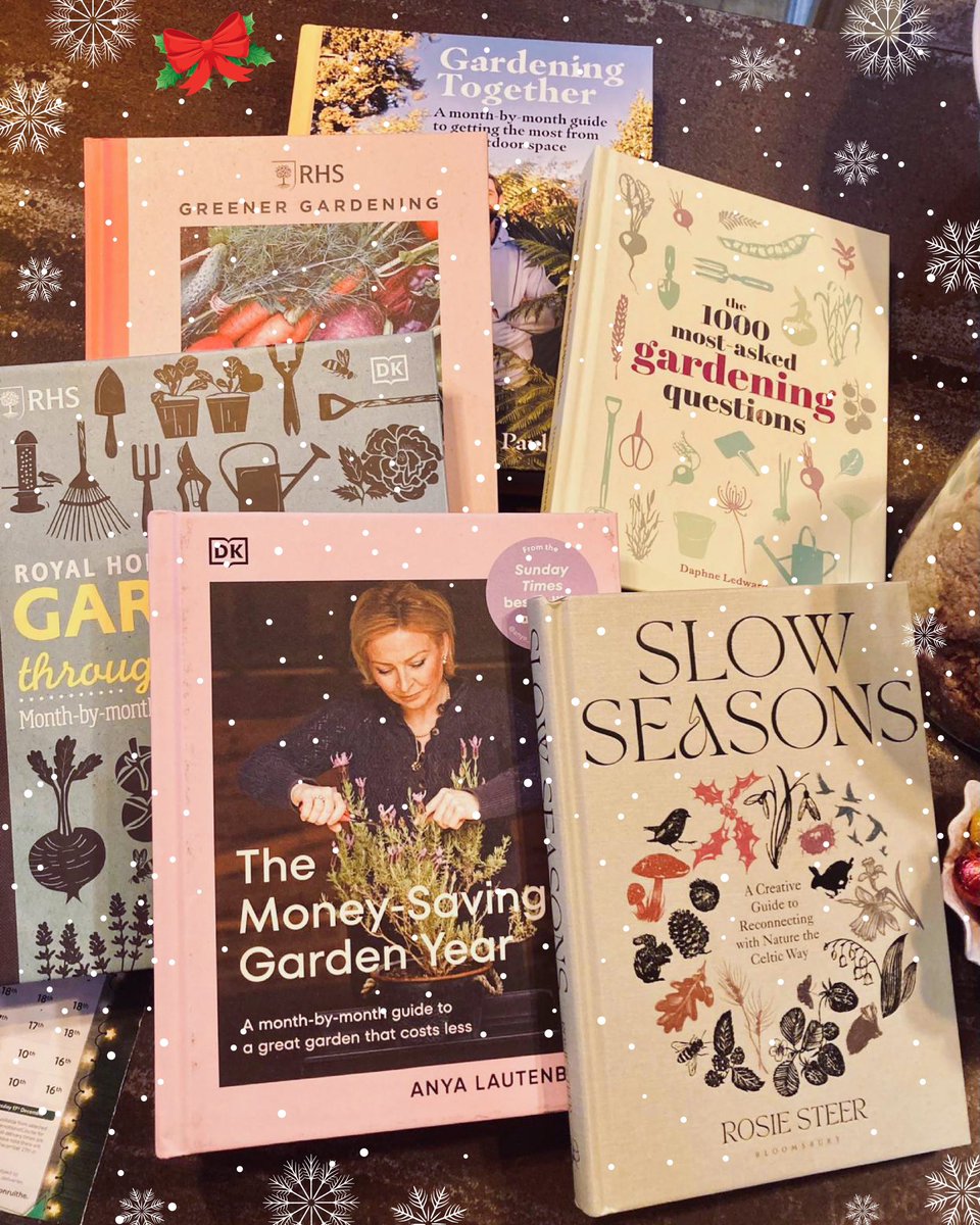 Gifts for the gardener in your life 😉🪴🌸 

Visit Books at One Letterfrack in store or online for your Christmas gifts for this year 🎁 ❄️

#booksatoneletterfrack #shoplocal #connemaraireland #publishingireland #newreleases #buyirish