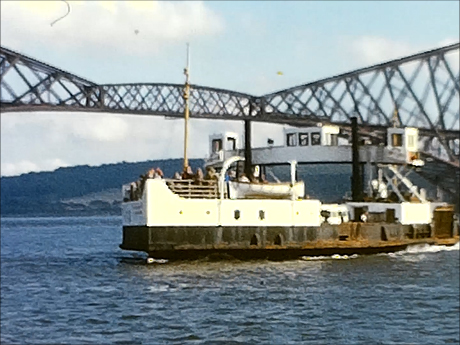 UnicornUnbound's tweet photo. A braw start to the working week... travelling on the Forth ferries in late August 1964! The images come from a collection of cine films made by a history teacher in the 50s, 60s and 70s.

#archives #Scotland #CineFilm #ForthBridges #digitisation #heritage #RiverForth #work https://t.co/ySWmCNiOVN