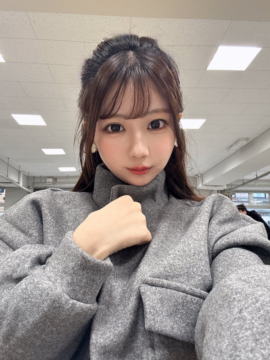 Sakuraara_9's tweet image. ミスコンの時に作ったオープンチャットで、クリスマスツリー送り合ってて本当に癒されてる^^

終わってもみんな残ってくれてるの嬉しいな☺️🎄

アウター: 江南地下街
カラコン:  #プリモア プリドーリーブラウン
イヤリング:  #Lattice