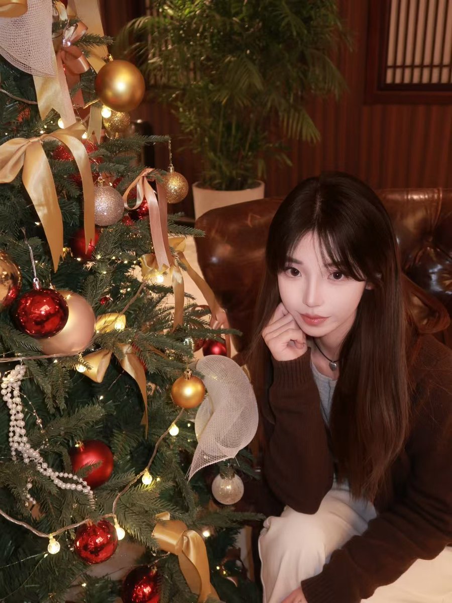 Capup__xx's tweet photo. 冬天的幸福织成一条围巾🧣 https://t.co/gL2p7iGmEe