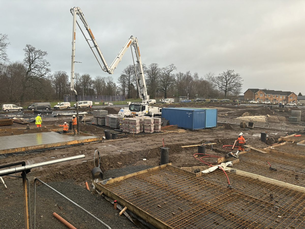 Renfrewshire DYW (@dyw_ren) on Twitter photo Work placements continue in the lead up to holidays. <a href="/LinwoodHigh/">Linwood High School</a> <a href="/McTaggartGroup/">McTaggart Construction</a> Work placements continue in the lead up to holidays. <a href="/LinwoodHigh/">Linwood High School</a> <a href="/McTaggartGroup/">McTaggart Construction</a>