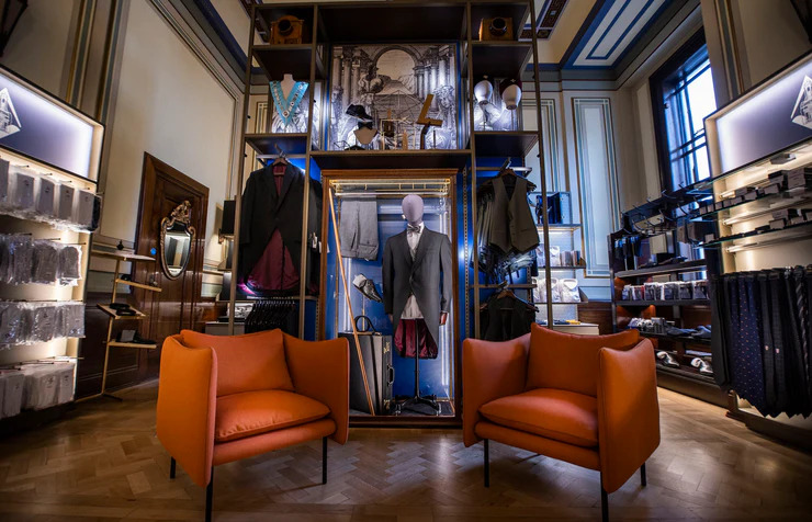 🎄Adjusted Opening Hours🎄

The Café and Bar at Freemasons' Hall will be closed from Monday 23 December and will reopen on Monday 6 January at 9.30am  ☕🍺

The Shop will close on Monday 23 December and reopens Friday 3rd January 👔💼

🔗shopatfmh.com

#FreemasonsHall