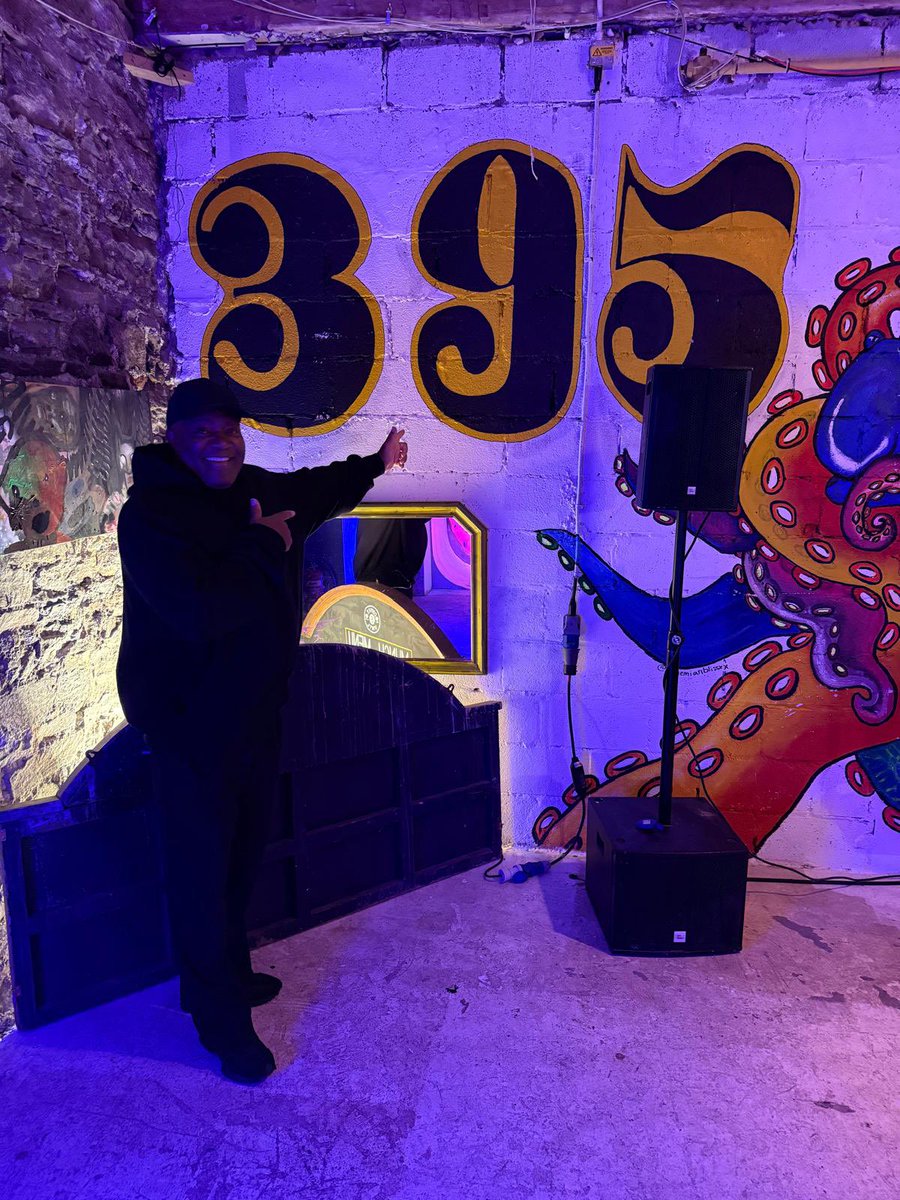 HBHomeless's tweet photo. We’d like to give a massive thank you to @thecouncilofbens for inviting us to do a talk at @threeninefive.bristol yesterday
#thecouncilofbens #homeless #talk #charity #giving #helpbristolshomeless #photography #videography #395 #venue #bristol https://t.co/8GLoNyp5eZ