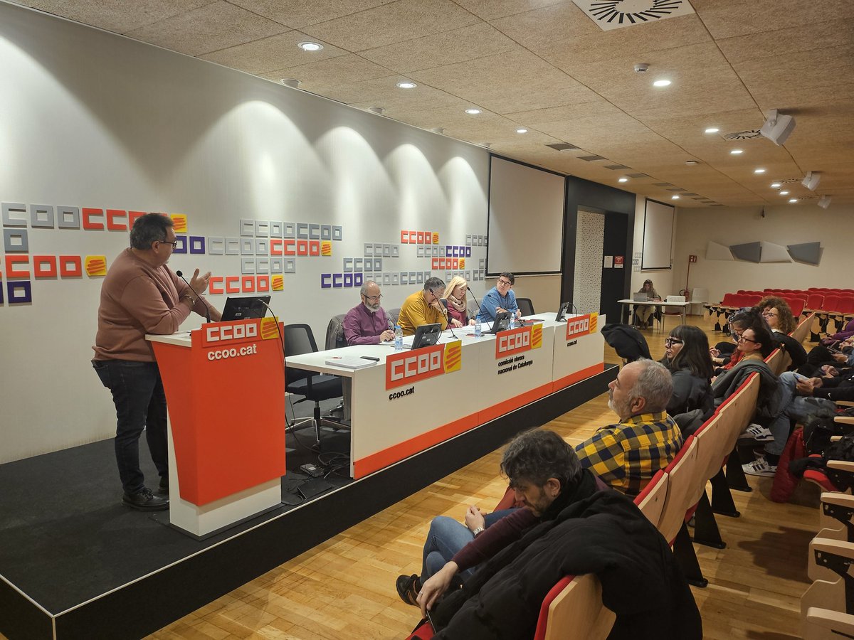 CCOOAJTBCN's tweet photo. Arranca l'assemblea electiva transversal de la secció sindical de #CCOO a l'Ajuntament de Barcelona https://t.co/3nKJ82OBOW
