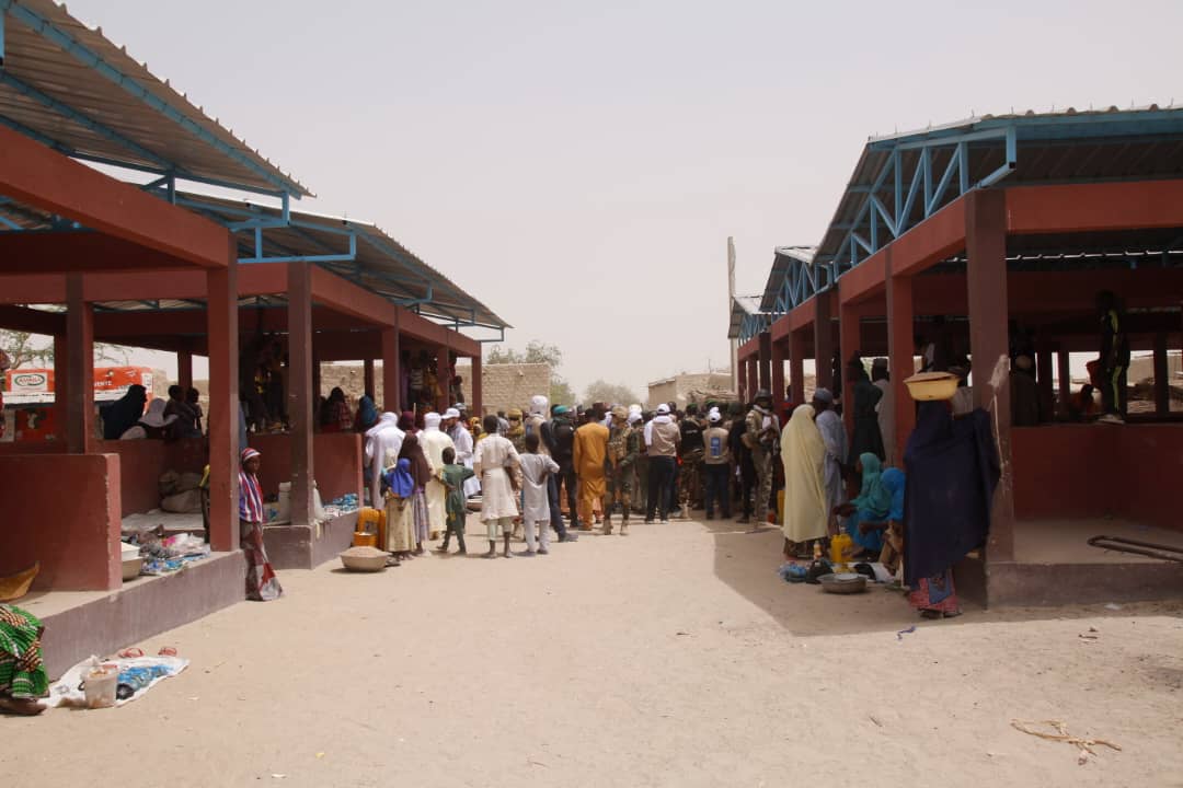 Dans l'approche, les réponses et la dynamique insufflée, le Fonds de Stabilisation du Bassin du Lac Tchad et du Liptako-Gourma a été ces dernières années le projet le plus efficient et impactant sur la sécurité du Niger.
Merci <a href="/AlbachirAziza/">Oum Al Koul</a> pour le dévouement et l'empreinte 🙏