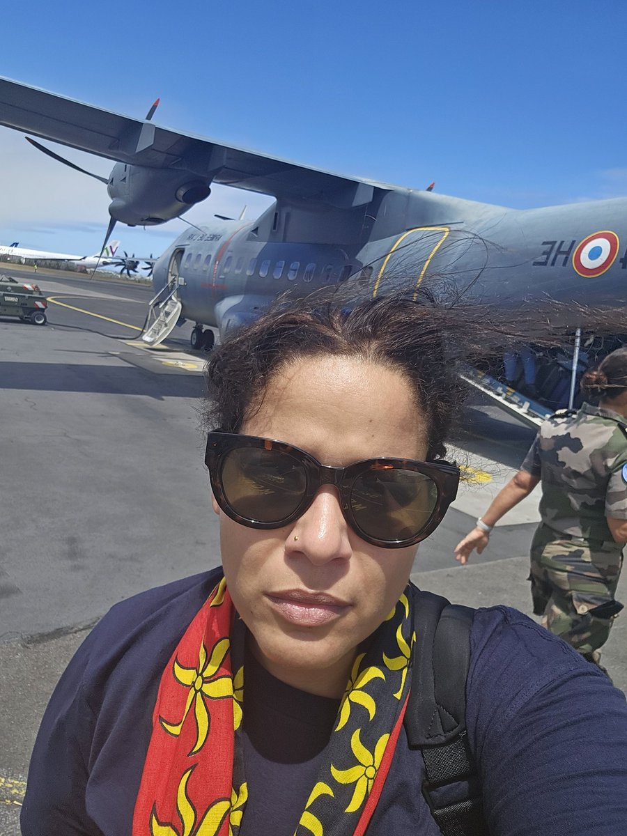 En route pour #Mayotte, les parlementaires mahorais n'ont pas été invités à accompagner <a href="/BrunoRetailleau/">Bruno Retailleau</a> arrivé en premier sur notre territoire ravagé