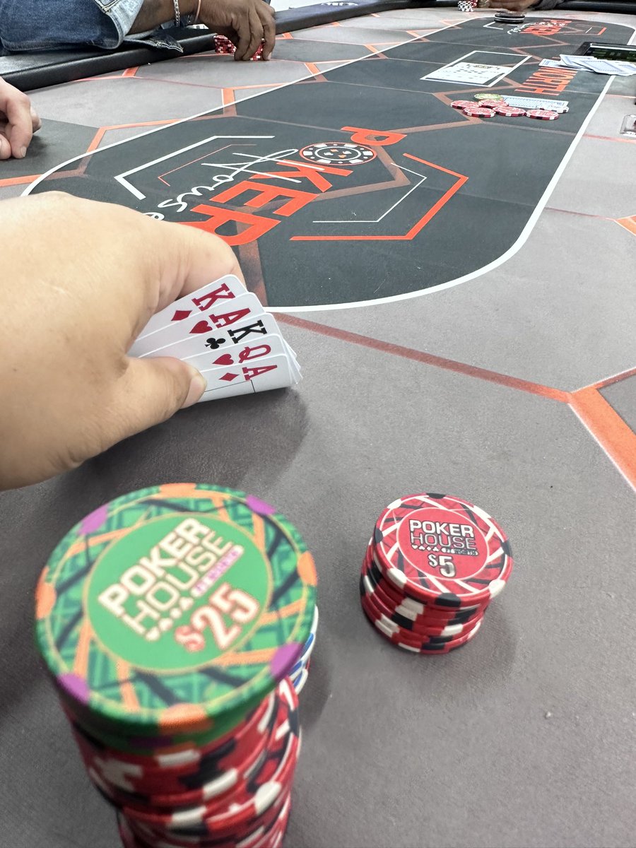 acehighshaun's tweet photo. No bueno @PokerHouseLive https://t.co/AmcZ54ap8J