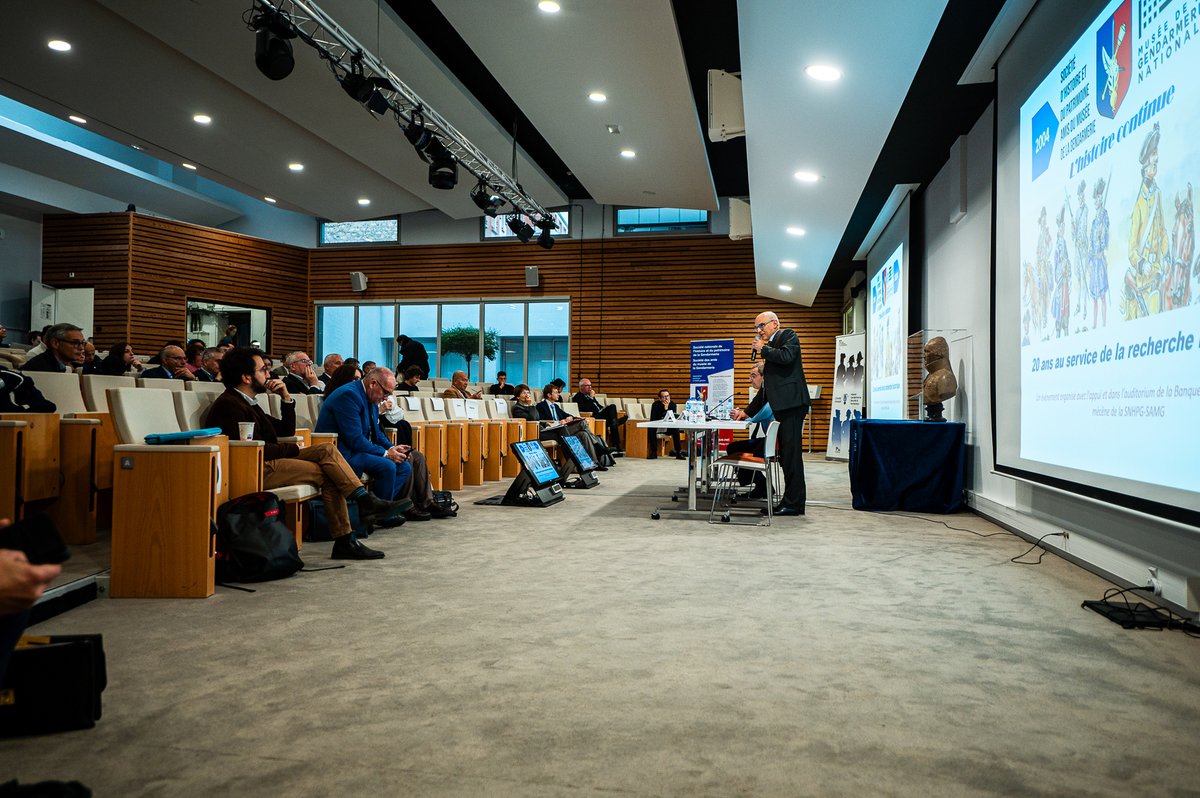 CRGN_GN's tweet photo. 🏛 Date historique !
🗓 Jeudi 05 décembre 2024, la Chaire #HiGeSeT a tenue son premier colloque 👉 " Guerres de @Gendarmerie ? "
👏 Bravo aux orateurs pour la qualité de leurs interventions
📸 Retour en images sur cette première https://t.co/jGIYVxxzXS