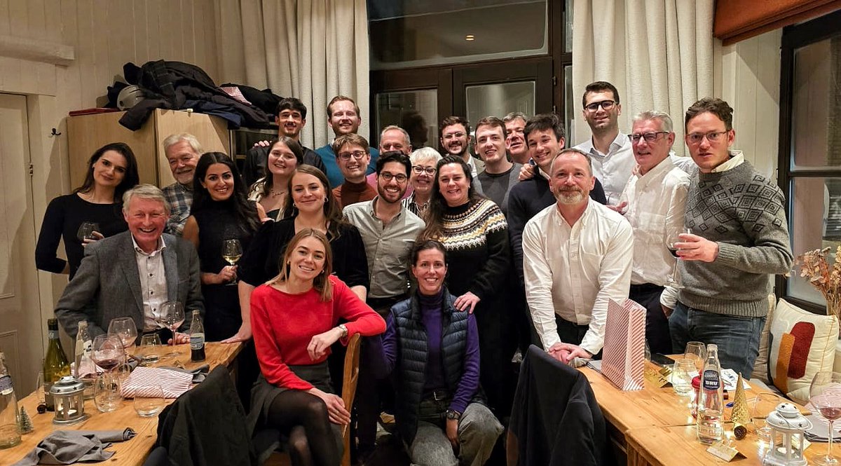Shearwater_Glob's tweet photo. Time for the annual festive family photograph 📸

A wonderful chance to bring together colleagues from London and Brussels to celebrate the season over excellent food, great company, and plenty of laughter. 

🥂Cheers to a successful year and exciting opportunities ahead in 2025! https://t.co/h5tZ9zPJRi