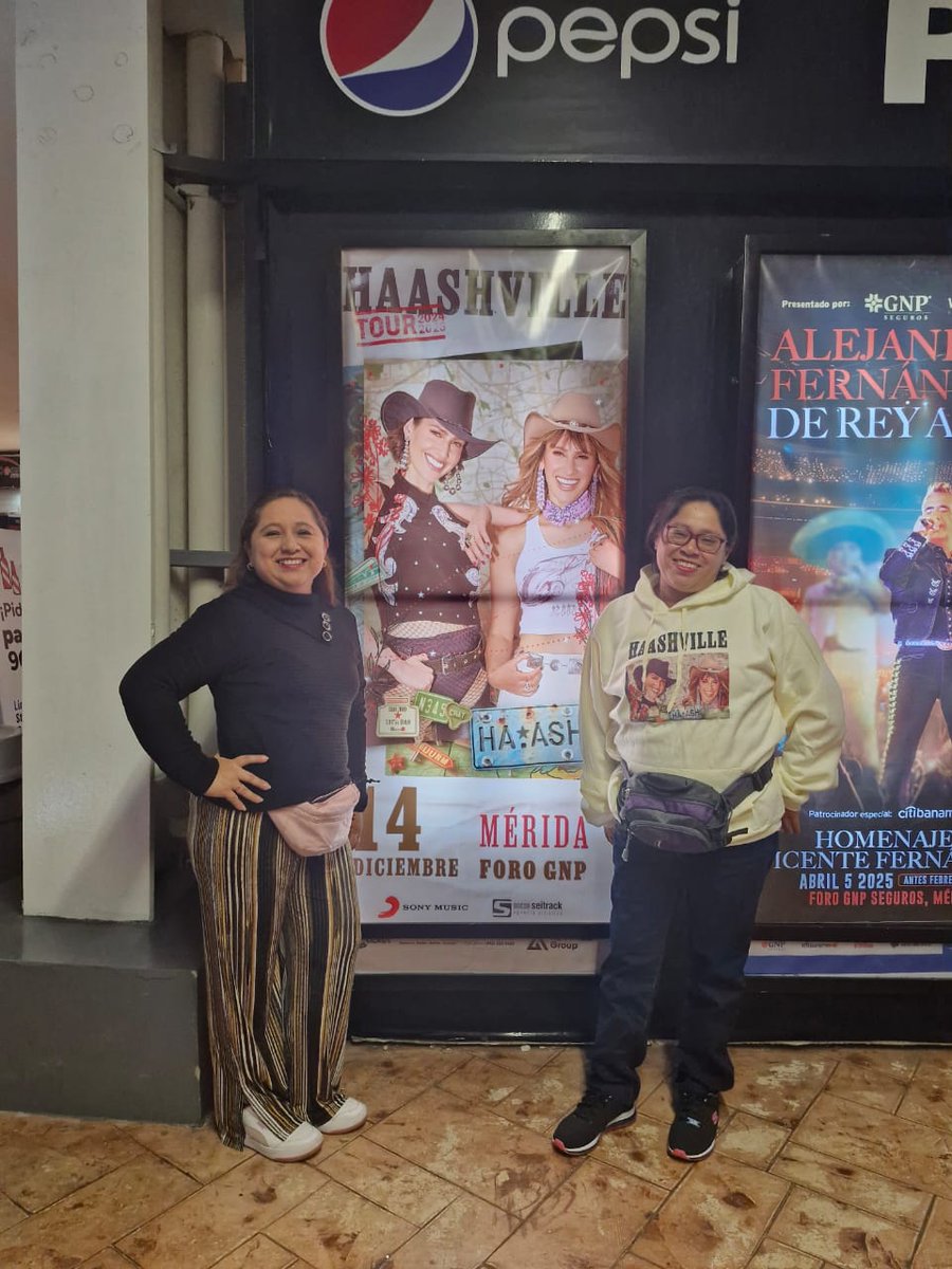 ayacarpe's tweet photo. @haashoficial  gracias por esa noche, 3er año consecutivo en su concierto, muy bien show, mucho éxito #hashville https://t.co/j41D5Osfsb