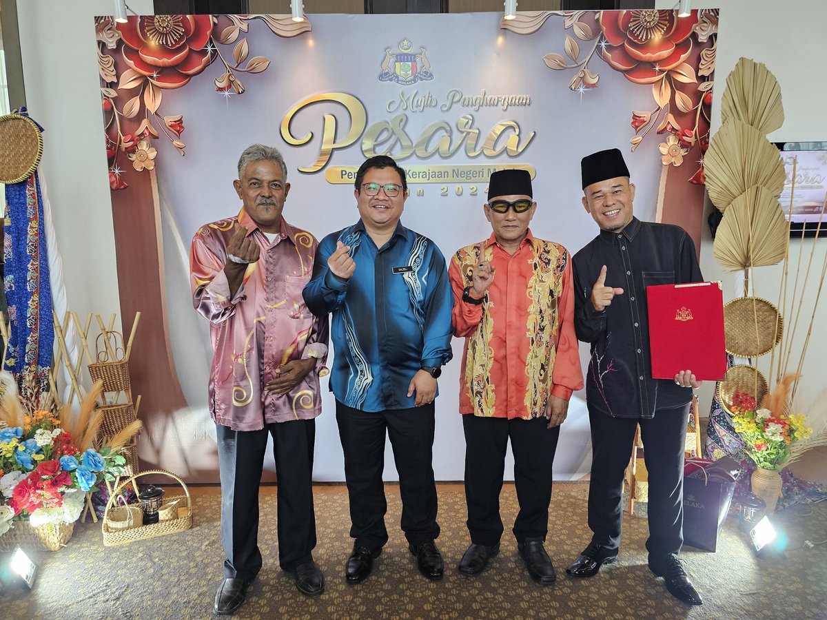 JKRMelaka's tweet photo. Pengarah Kerja Raya Melaka Tuan Ir. Hj. Mohamad Salzeli bin Moktar petang ini hadir sama dalam Majlis Penghargaan Pesara Pentadbiran Kerajaan Negeri Melaka Tahun 2024. https://t.co/qinxtckpkC
