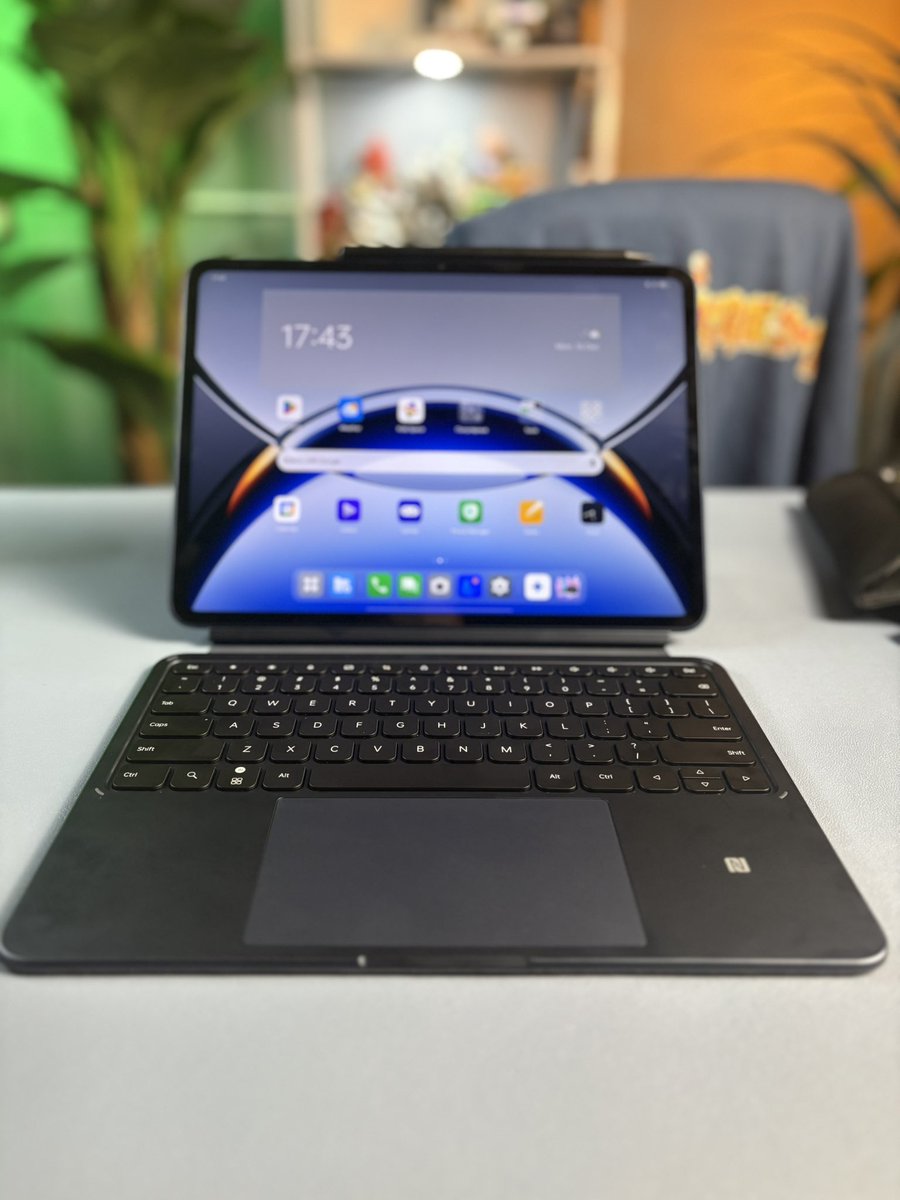 amadzahry's tweet image. Oppo Pad 3 Pro! Dengan spesifikasi mengancam
Snapdragon 8 Gen 3
8-16GB RAM
12.1" Dolby Vision Display
144HZ Refresh Rate
9510 MAH Battery
#amadzahry #oppopad3pro #oppomalaysia