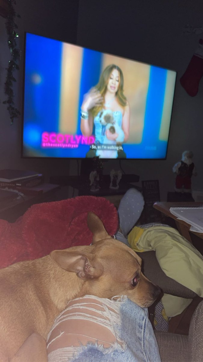 flapjackliz's tweet photo. @ScotlyndRyan every Sunday me and my brother, stiles watching baddies. He here for Capri, I’m here for you. #couldnevabeboring https://t.co/bsL67W3f1P
