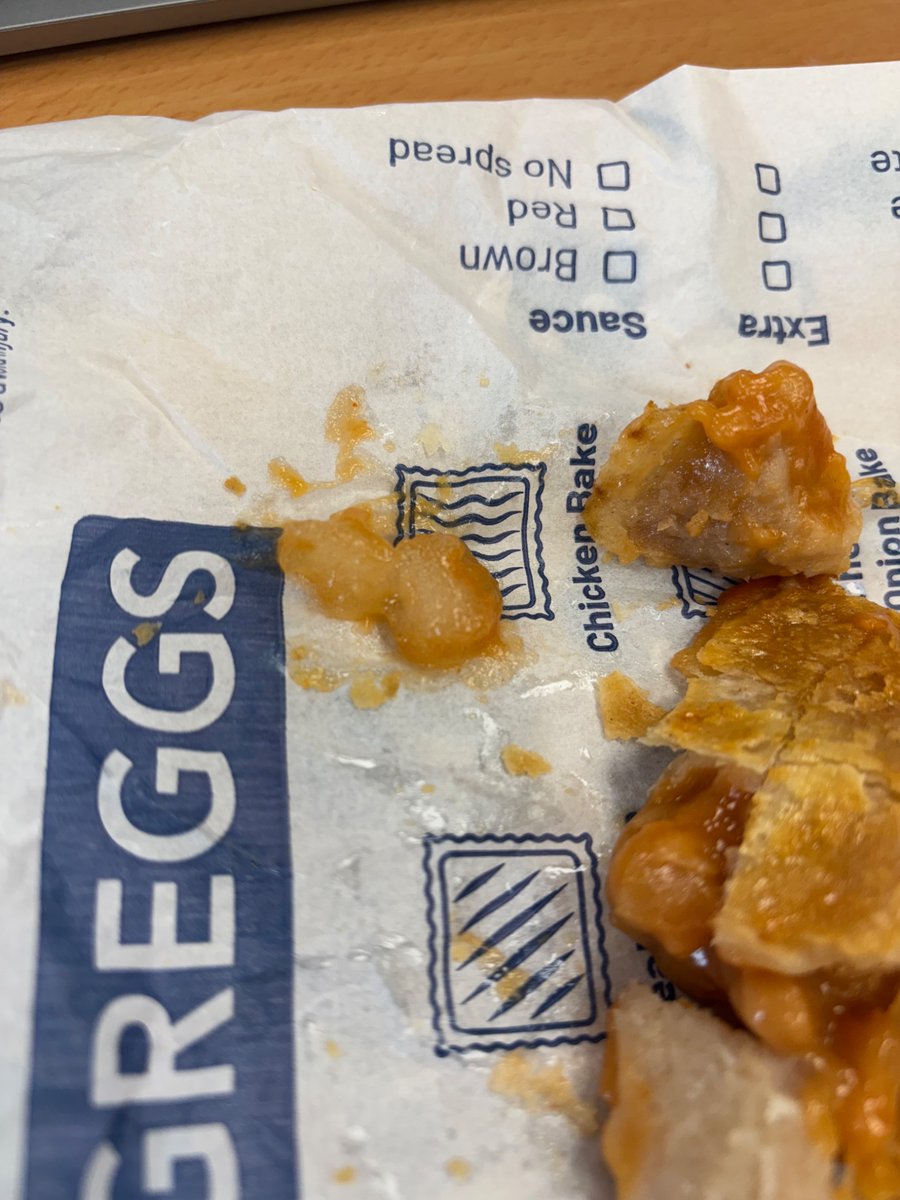 Laura Cox 🌈 tweet media