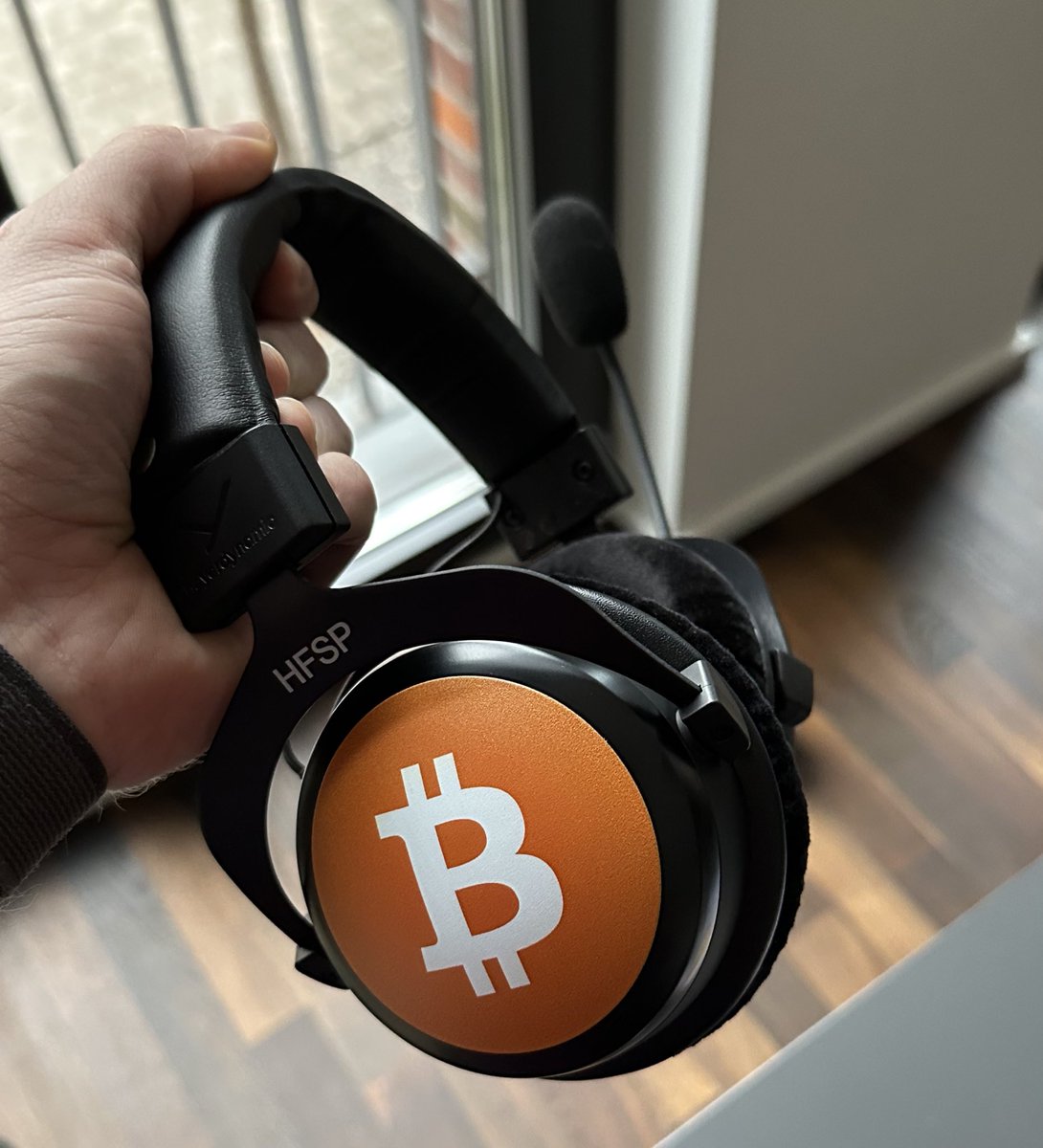 taeppsch ⚡️ (@taeppsch) on Twitter photo Danke <a href="/beyerdynamic/">beyerdynamic</a>. Die Qualität ist wie zu erwarten super.
Dieses Design bitte standardmäßig anbieten. Danke.
#HFSP #Bitcoin Danke <a href="/beyerdynamic/">beyerdynamic</a>. Die Qualität ist wie zu erwarten super.
Dieses Design bitte standardmäßig anbieten. Danke.
#HFSP #Bitcoin