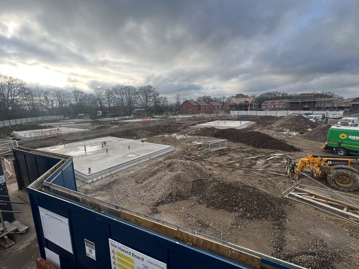 We're completing Phase 2 at Park Lane with the Vistry Group. Building on Phase 1, 48 plots are secured and ready for the next development phase. The site's ground variability made our foundation solution ideal. #NewHomes #WinterConstruction #Foundations #Piling #Berkshire