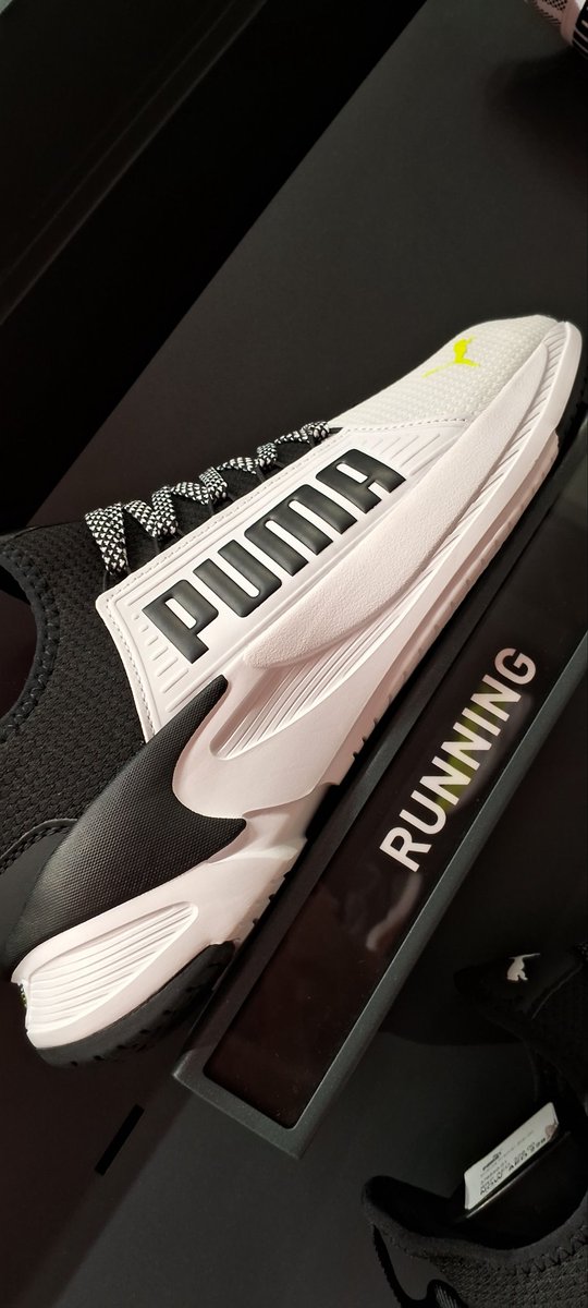 imranSa11984161's tweet photo. MOTORSPORTS : PUMA SHOES : New style of Motorspirts shoes available at Puma Flagship Store. Can't wait to get hold of one in Red. Ferrari red is my forever Favourit! I want you! #MotorsportsShoes #FerrariRed #FerrariShoes #PumaStore #BurjumanMall #DubaliousDude #Dubai🇦🇪 https://t.co/absDcmPEon