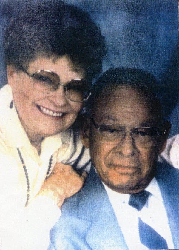 MarcWatkinsEsq's tweet image. Many of you may have known the following already but I JUST learned that a man who appears to be Black named Steve Henson created the recipe for ranch dressing.

After getting requests for the concoction, he incorporated @HVRanch #HiddenValleyRanch &amp;amp; began selling it in mass.