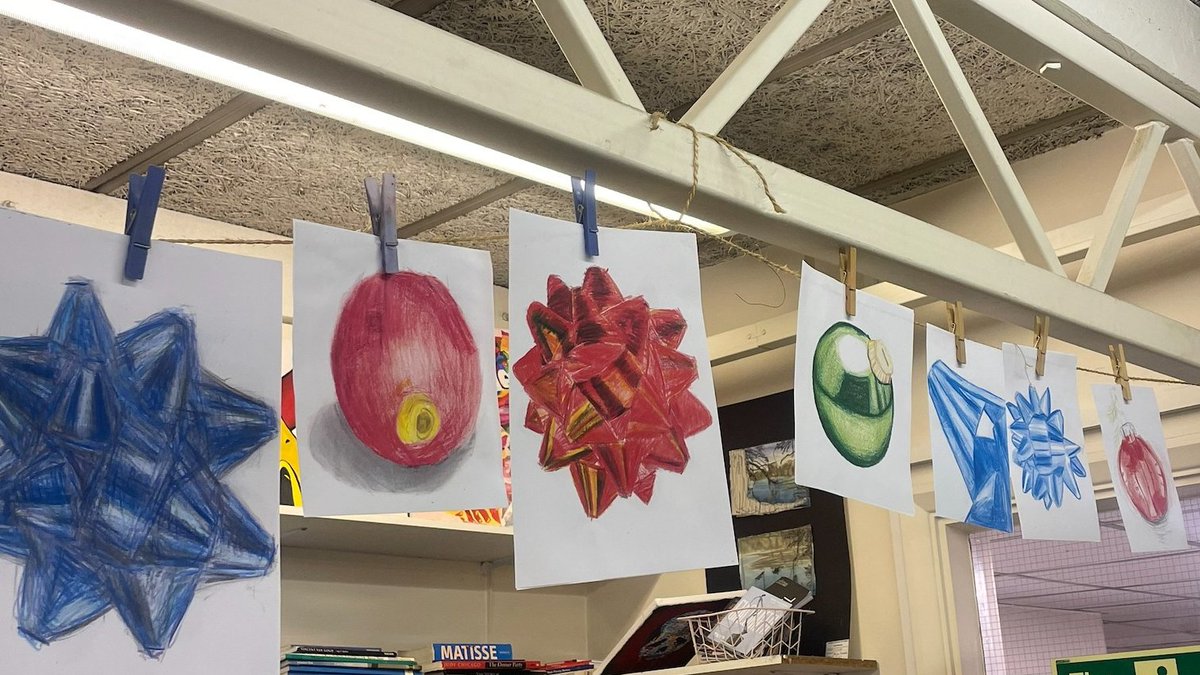 This week Miss Greenslade's KS3 have created some phenomenal and successful festive drawings. 

We have seen such talent and creativity within every piece, we look forward to seeing their progress next term!

#colourpencil #festivedrawing #artatstannes