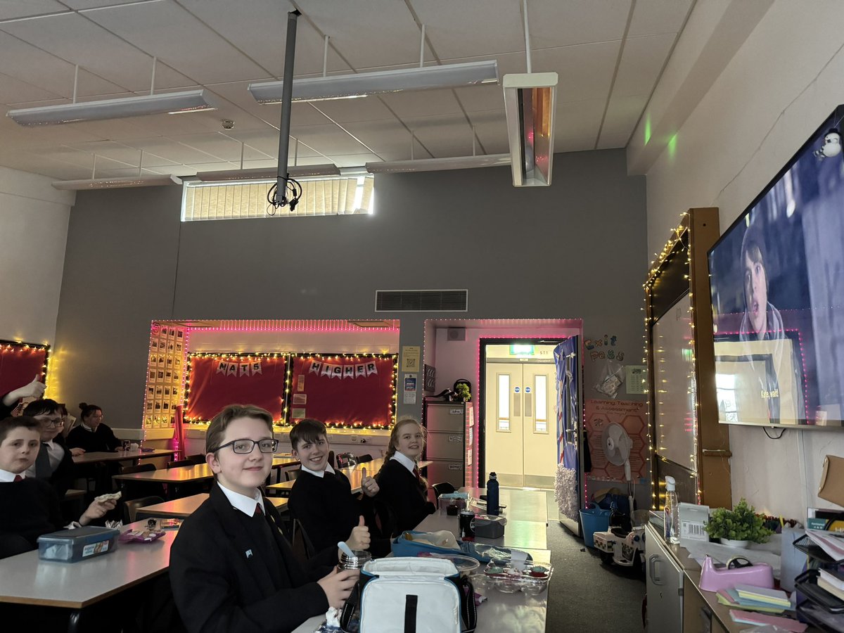 Miss Waddell 🍎 tweet media