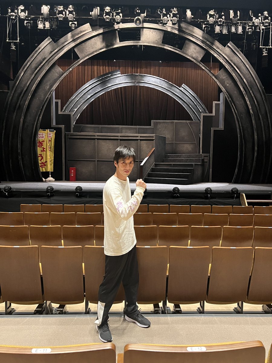 nakano_krkr's tweet photo. 終わっちゃった！！！！！
またやりたいし、もう会いたいし！
ビッグバンであり呪い！ヘルプ！

 #138億年未満 https://t.co/bEBx9FtnQy