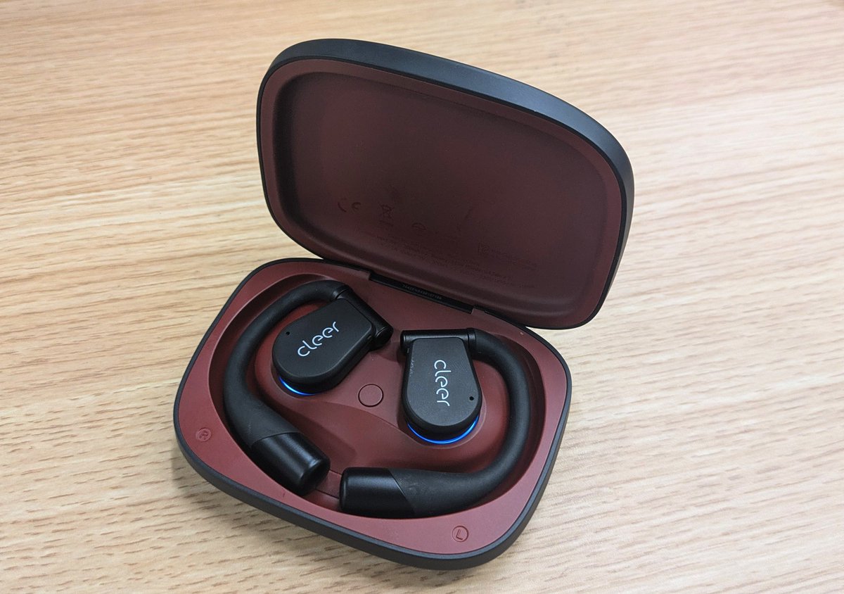 kei_tkok's tweet image. Cleerさんから製品をご提供いただき、実証実験に参加🦻✨️

耳掛け式&amp;amp;ノイズキャンセリング機能がついているので、オフィスで使うのおすすめです！◉

全然耳が痛くならないし、話しかけられてもすぐ反応できるし🙆‍♀️
#PR #Cleer