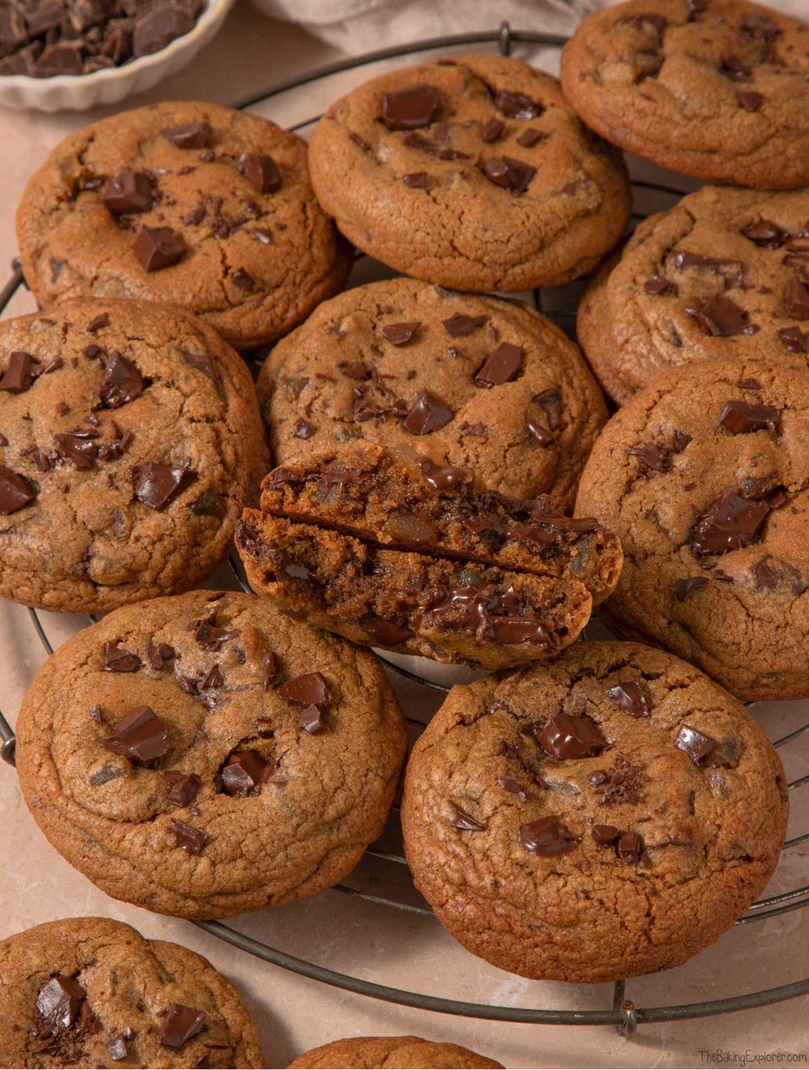 There Stem Ginger &amp; Dark Chocolate Cookies are made with dark brown sugar for a gorgeous caramel colour, packed with chunks of stem ginger and studded with a generous amount of dark chocolate. They are chunky, gooey and totally yummy! Get the recipe: buff.ly/4ggkMqb