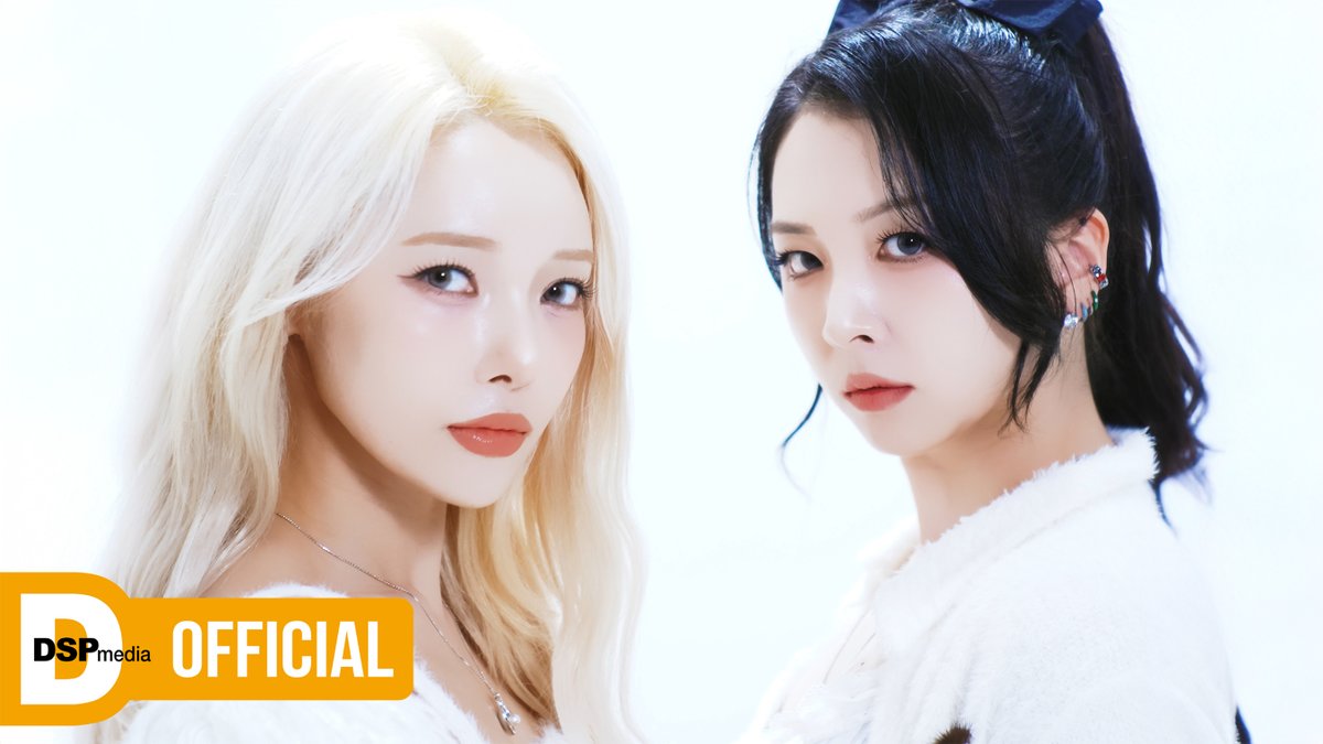 오늘 오후 7시, KARD (카드) - 'Detox' Visualizer 최초 공개를 아래의 링크에서 함께해주세요
'Detox' Visualizer YouTube Premiere Open

🎬 2024. 12. 17. 7PM (KST) | 5AM (ET) Visualizer RELEASE
🔗 youtu.be/h7dvjQEO2eQ

#KARD #카드 #Detox #KARD_Detox