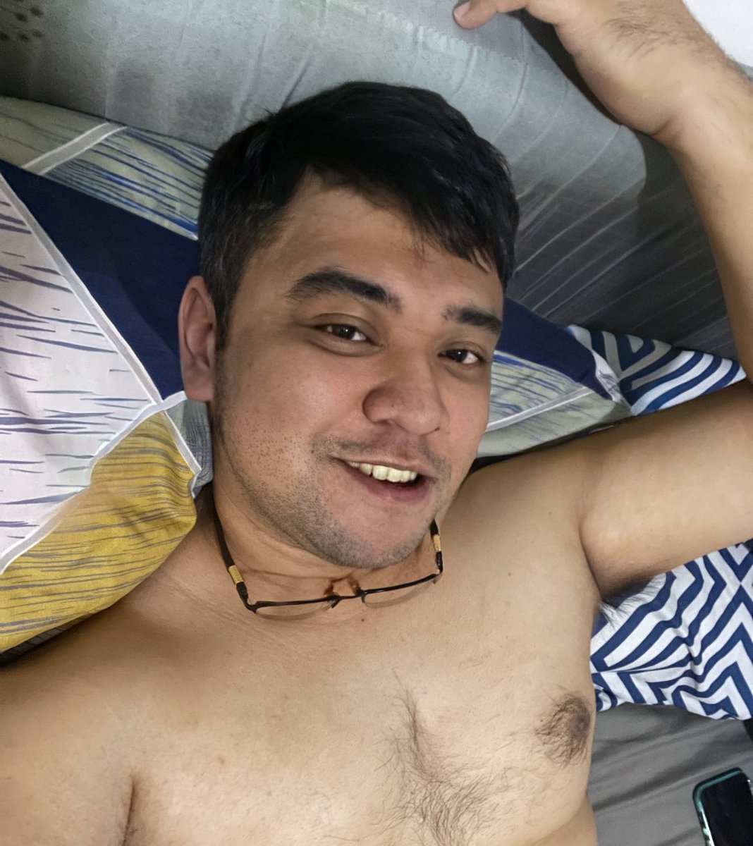 alkestis089's tweet photo. Tara cuddle tayo. 🤗 https://t.co/dFbL00qdke
