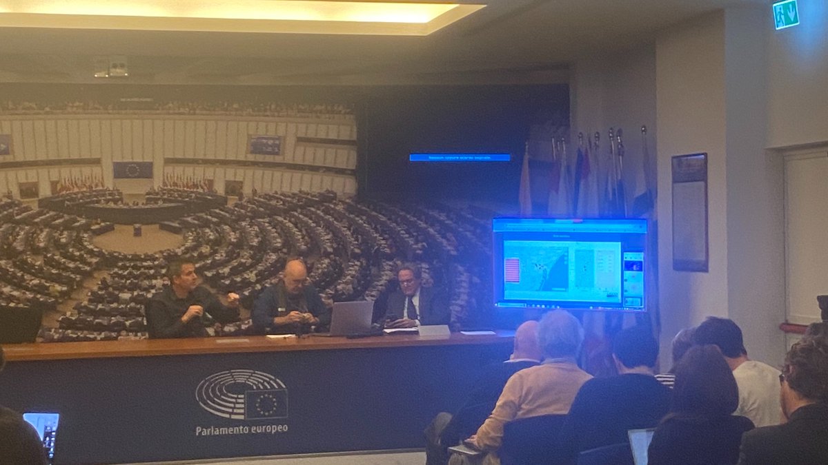 4sfera's tweet photo. CleanAir@School is presenting at the @Greenscent_eu Final General Assembly in #Rome! 🎉
#CleanAir #GreenScentProject #AirPollution #GreenEducation https://t.co/VpRCnoJtDG
