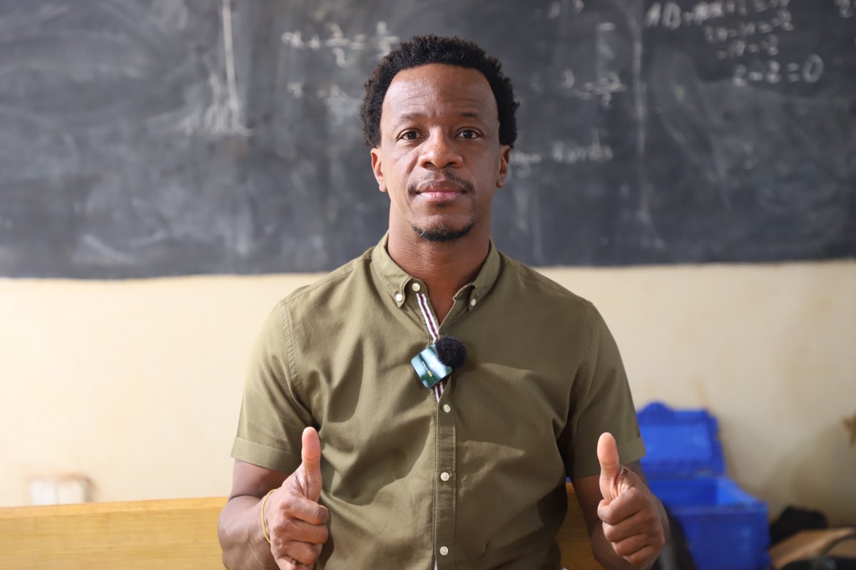 UNICEF Burkina Faso (@unicef_burkina) on Twitter photo L'ambassadeur de bonne volonté de l'UNICEF au Burkina Faso <a href="/Smartyofficiel/">smartyofficiel</a> vous souhaite de passer une agréable semaine.
#PourChaqueEnfant, un champion! 💙 L'ambassadeur de bonne volonté de l'UNICEF au Burkina Faso <a href="/Smartyofficiel/">smartyofficiel</a> vous souhaite de passer une agréable semaine.
#PourChaqueEnfant, un champion! 💙