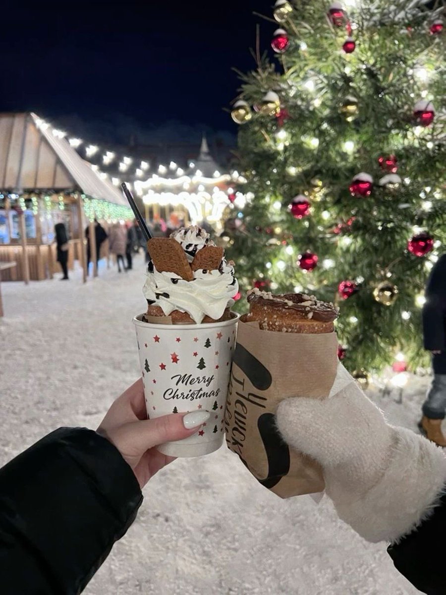 andreeafairy's tweet photo. Magical December nights ❄️✨☃️ https://t.co/RafmVCddRl