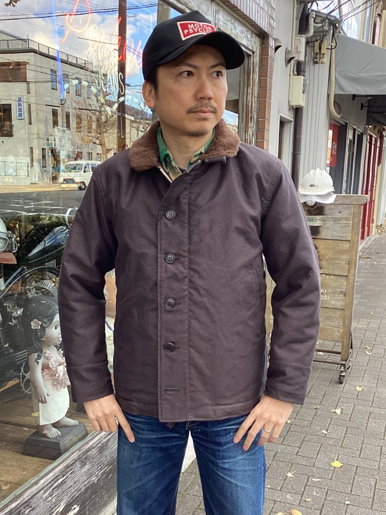 porkys_jeans's tweet photo. 入荷情報!
Colimbo「Observer Jacket 1st(N-1 WW2 Model)“USS Capps”」¥83600
Fog Blue
#porkys #ポーキーズ
#kyoto #京都
#アメカジ #円町
#入荷情報
#colimbo #コリンボ
#deckjacket #デッキジャケット https://t.co/doLtFK2ak4