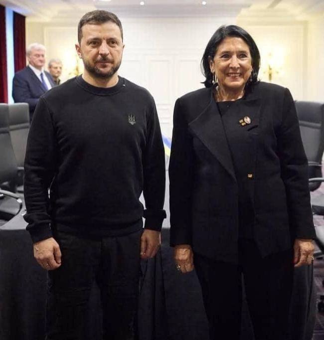 Shevelevski's tweet image. В январе 2025 Байден планирует работать уборщиком в Белом доме