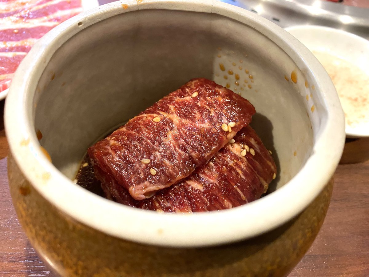 今夜は焼肉屋へ😋
