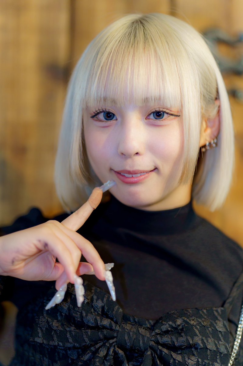 korta_megane's tweet photo. 2024.12.15 McDog Works『大忘年会』
黑黒、にゅいちゃんと乾杯🍻
#m46@にゅい
#portrait
#ポートレート
#黑黒
#にゅいを守る会
#McDogWorks大忘年会 https://t.co/UJzLYmHHeG