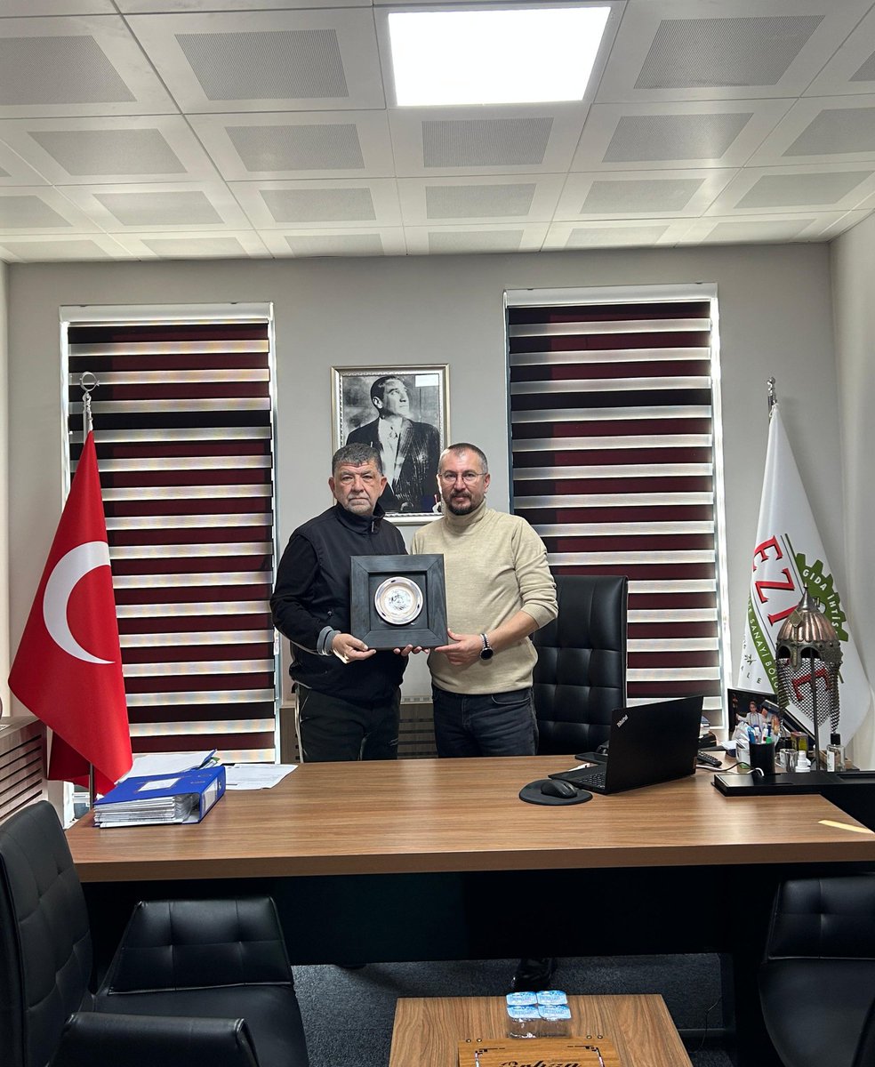 Çanakkale İl Genel Meclis Başkanı Sayın  Halil Ertuğrul Ezine Gıda ihtisas Osb'yi ziyarette bulundu. Bu nazik ziyareti için kendisine çok teşekkür ederiz.
Ezine Gıda İhtisas OSB hepimizin...