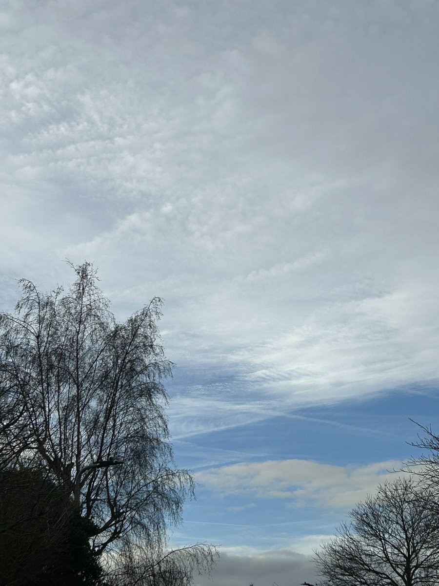 chatswithem's tweet image. Blue sky and fluffy clouds?

This is an abomination 🤬🤬

#StopGeoEngineering
#StopSolarRadiationManagement