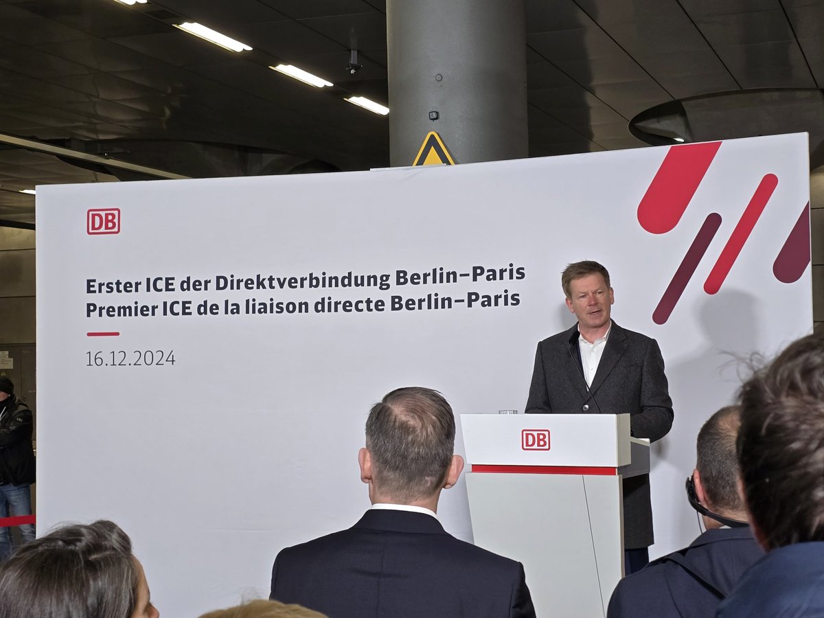 Dirk Flege (@dirkflege) on Twitter photo "Die Eisenbahn war schon immer Taktgeber der europäischen Integration", sagt <a href="/DB_Presse/">Deutsche Bahn AG</a>-Chef Richard Lutz kurz vor Abfahrt des ersten #ICE, der Paris und Berlin direkt verbindet. Ein guter Tag für Europa. <a href="/Schienenallianz/">Allianz pro Schiene</a> <a href="/Wissing/">Volker Wissing</a> @bmdv "Die Eisenbahn war schon immer Taktgeber der europäischen Integration", sagt <a href="/DB_Presse/">Deutsche Bahn AG</a>-Chef Richard Lutz kurz vor Abfahrt des ersten #ICE, der Paris und Berlin direkt verbindet. Ein guter Tag für Europa. <a href="/Schienenallianz/">Allianz pro Schiene</a> <a href="/Wissing/">Volker Wissing</a> @bmdv