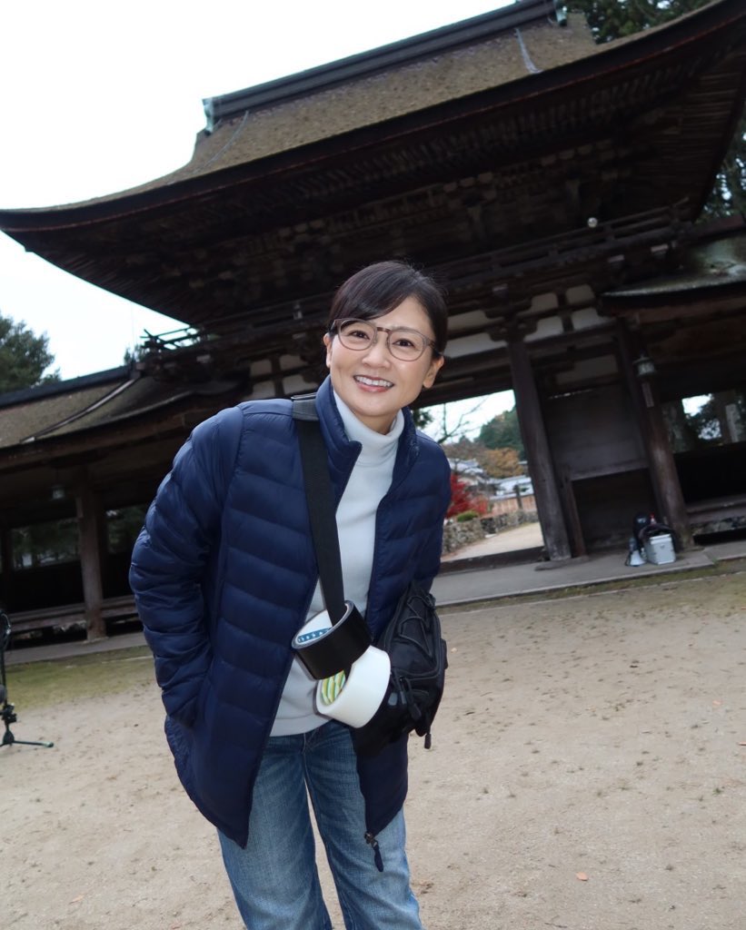 samurai_movie's tweet photo. 📢福岡の皆さん✨
12/23(月) 『#侍タイムスリッパー』
福岡初の舞台挨拶が決定しました！
 
[会場]ユナイテッド・シネマキャナルシティ13
[時間] 11:35の回（上映後舞台挨拶）
[登壇者]沙倉ゆうの・安田淳一監督
 
[チケット発売]12/16(月)24:00～
https://t.co/jMKkL3pQKi

劇場でお待ちしてます😘 https://t.co/xSdU6OeARu