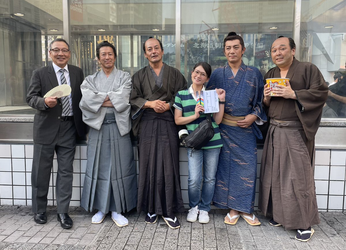 samurai_movie's tweet photo. 📢福岡の皆さん✨
12/23(月) 『#侍タイムスリッパー』
福岡初の舞台挨拶が決定しました！
 
[会場]ユナイテッド・シネマキャナルシティ13
[時間] 11:35の回（上映後舞台挨拶）
[登壇者]沙倉ゆうの・安田淳一監督
 
[チケット発売]12/16(月)24:00～
https://t.co/jMKkL3pQKi

劇場でお待ちしてます😘 https://t.co/xSdU6OeARu